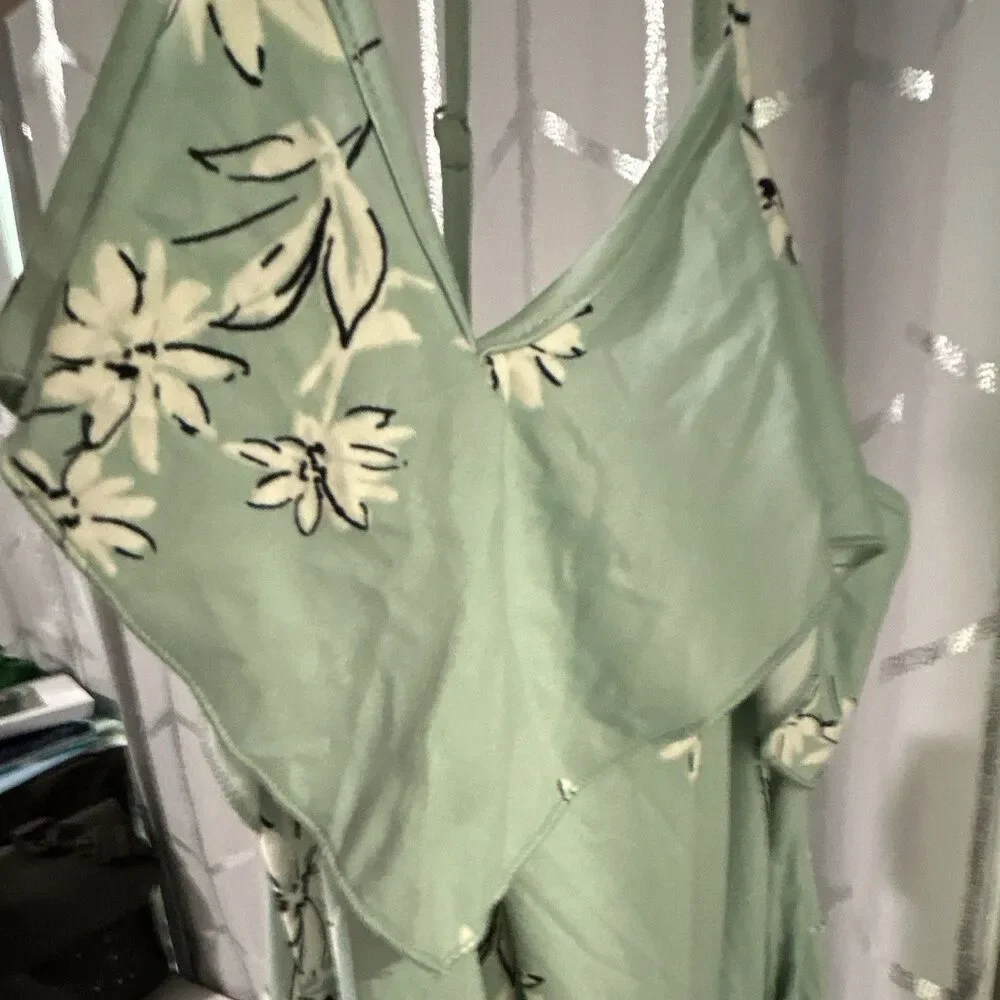 Love, GLAMG Green/White Floral Ruffle V-Neck Strappy Jumpsuit Girls: Size L
